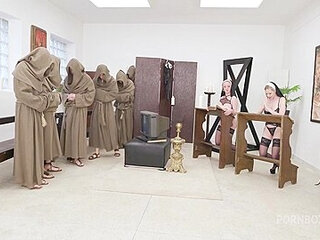 Killer Nuns Models Dee Williams And Rebel Rhyder peeing - Teaser movie